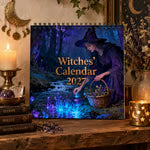 🔥🎁Köp 2 få 1 gratis🔥Häxkalendern 2027 – väggkalender – 12-månaders mystisk häxkalender, väggkalender med motiv från den förtrollade skogen för alla som älskar wicca, häxkonst och magi