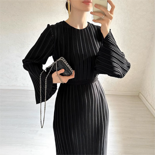 💕 Ny elegant klänning med utsvängda ärmar – tidlös & smickrande!
