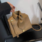 Crossbody-väska med skjortdesign för kvinnor