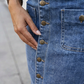 👗 50% RABATT! ⏳ Högmidjad Denimkjol med Knappar Fram – Klädsam A-linje, Justerbar passform & Klassisk stil 💙